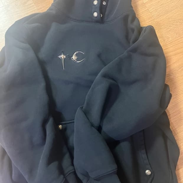 떠그클럽 후드티