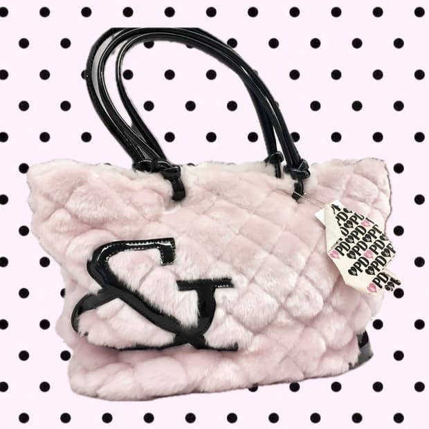 P&D 핑키앤다이안 빅로고 핑크 퍼 숄더백 히메갸루 블랙 대장템 오네갸루