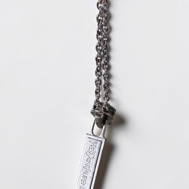 Ysl 지퍼 목걸이
