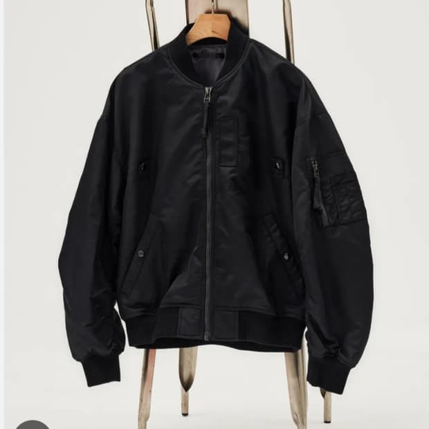 헤지스 워버튼 MA-1 항공점퍼 블랙