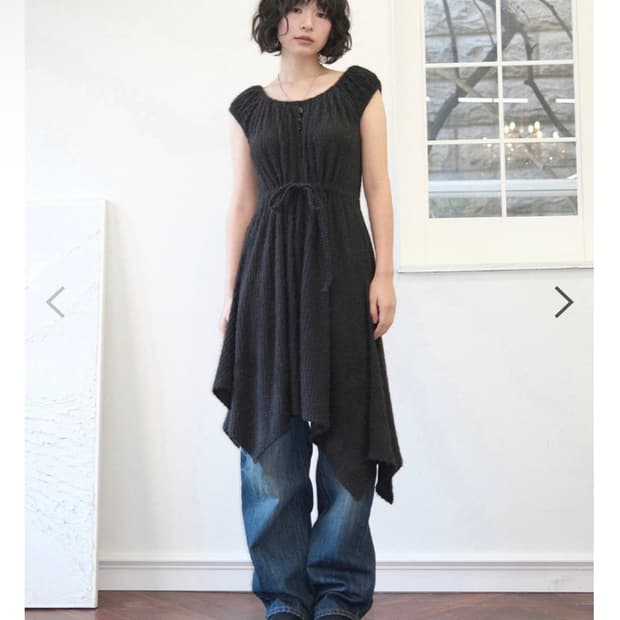 애즈온 루 퍼프 드레스 블랙