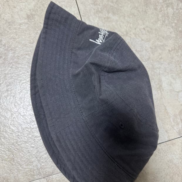 스투시 버킷햇 차콜 L