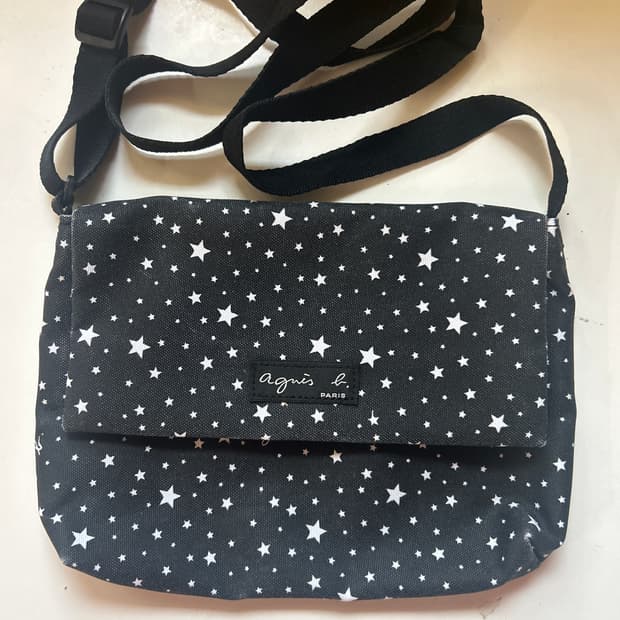 Agnes b 별 크로스백 