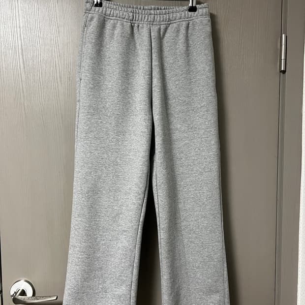 무신사 스탠다드 리사이클 라운지 스웨트 팬츠 / 그레이