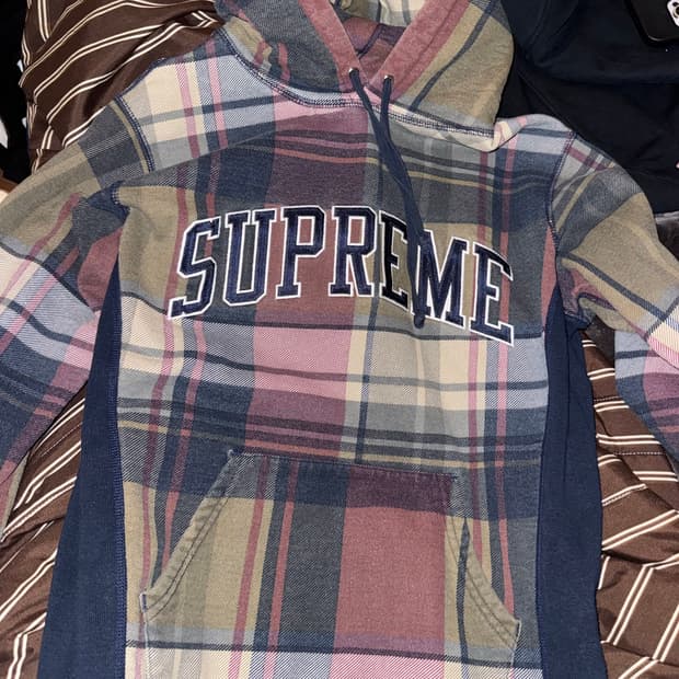 슈프림 후드티 사이즈 s