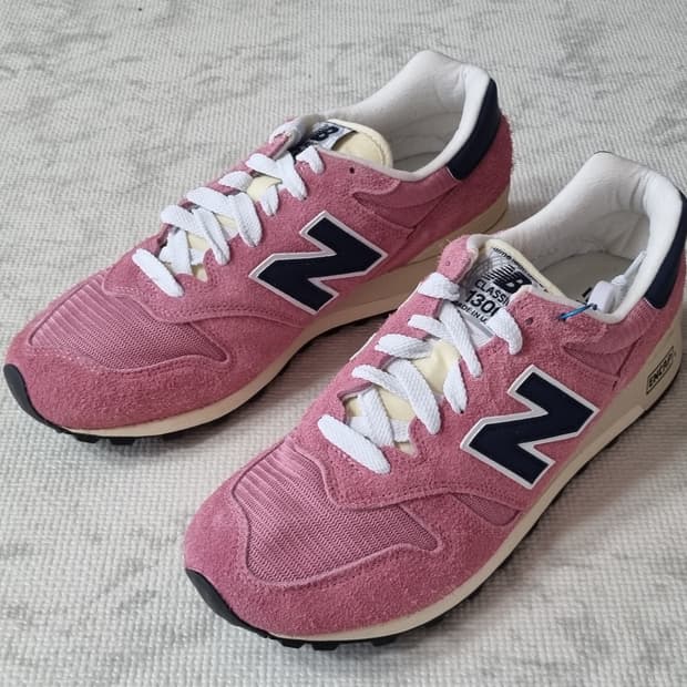 뉴발란스 1300 에임레온도르 더스티 핑크 300