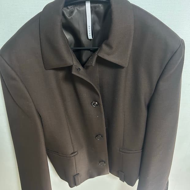 노이어 럭스 울 벨티트 크롭 자켓 48