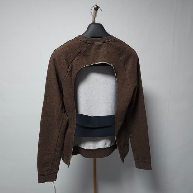 L ) 나이키 스포츠 여성 런닝 섹시백 맨투맨