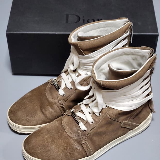 디올 끈칭칭 하이탑 크리스반아쉐