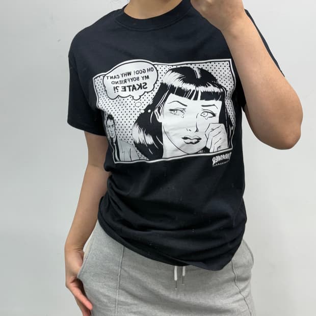 [S] 트레셔 블랙 반팔티셔츠