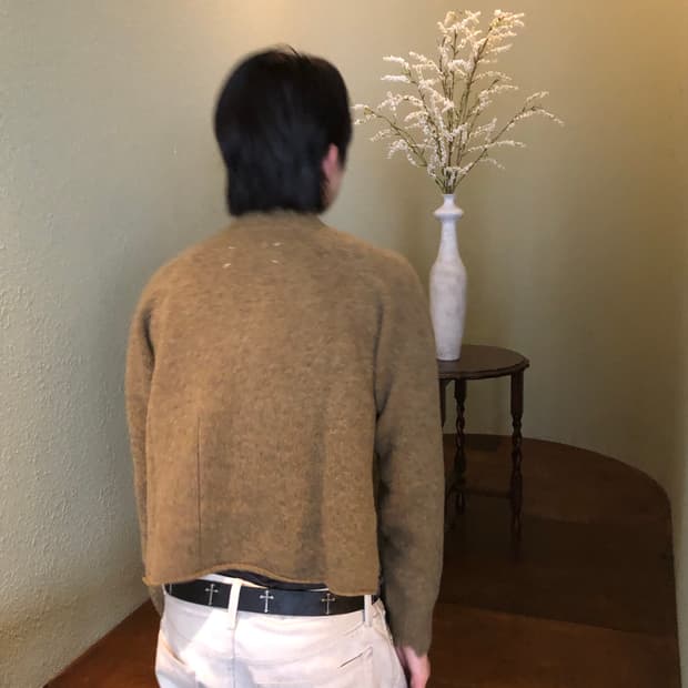 마르지엘라 디스트레싱 브이넥 스웨터 