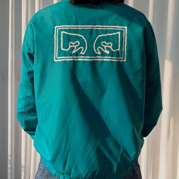 [M]오베이 OBEY 시그니처 바람막이