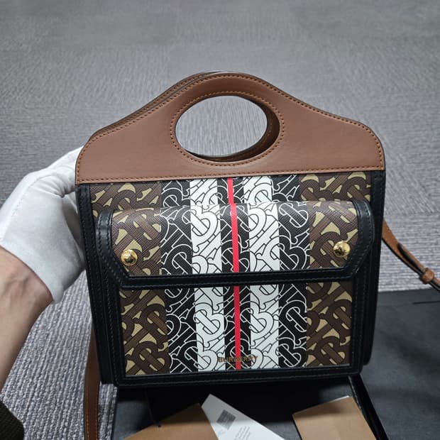 [특가][정품] 버버리 스프라이트 토트 숄더백