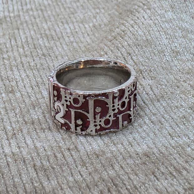 디올 오블리크 트로터 dior 반지 레드