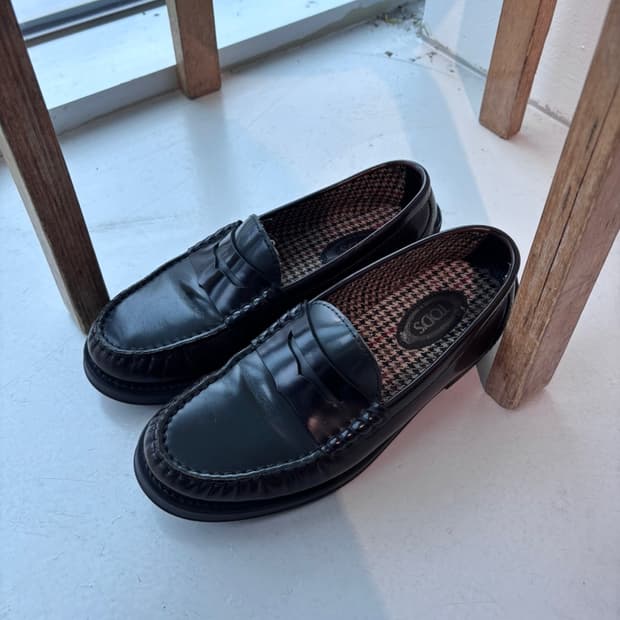 Vintage Tod's loafer