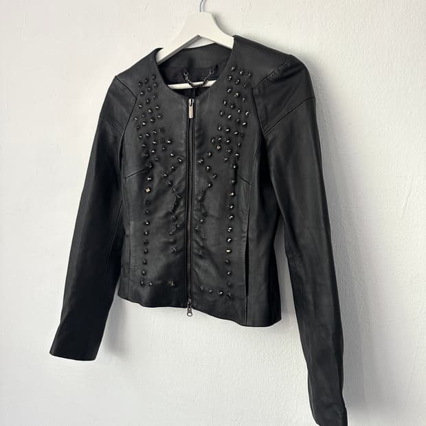 AnnairaN 2000s 불렛 스터드 램스킨 레더 자켓