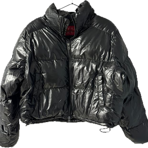 비터셀즈 글로시 크롭 푸퍼 블랙 크롭패딩