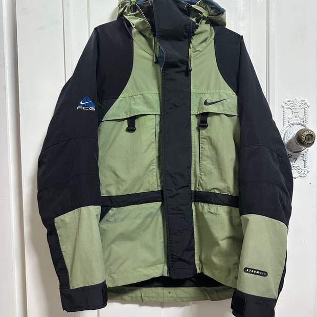 나이키 ACG 스톰핏 바람막이