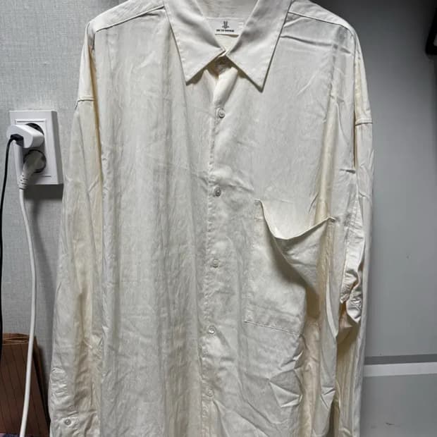 무료배송) 밈더워드로브 x 르마드 알앤 오버핏 포켓 셔츠 2 size