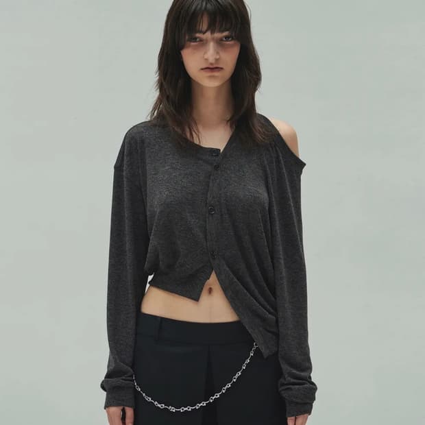 다이애그널 언발란스 홀 슬리브 티