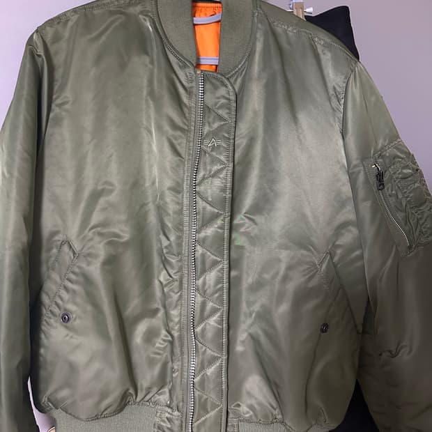 알파인더스트리 세이지그린m (필드그레이m~L교환 희망)