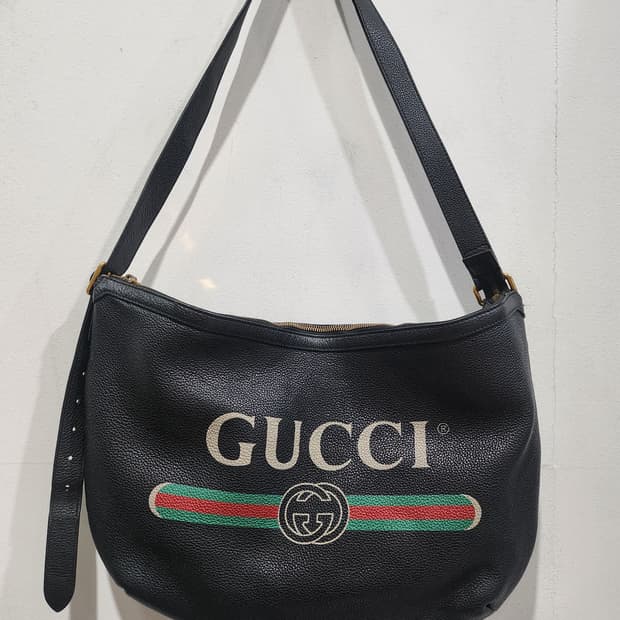 구찌 로고 크로스 블랙 정품