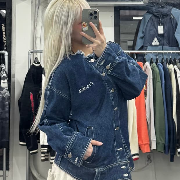 아더에러 넥리스 빅로고 데님자켓