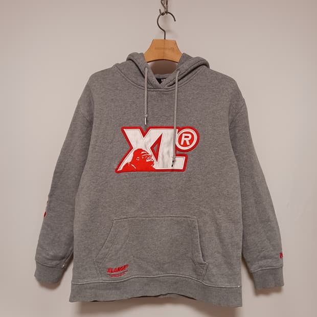 뉴어라×엑스라지 콜라보 후드티셔츠