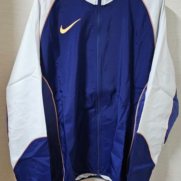 새 제품) 나이키 바람막이 판매