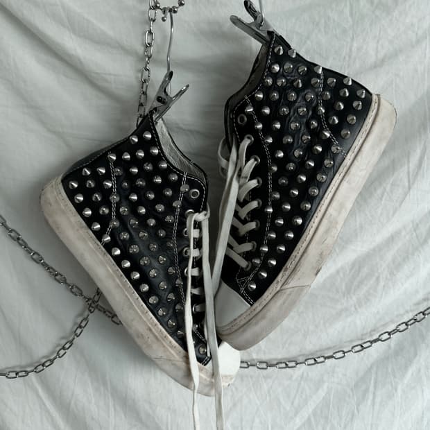 gienchi 젠치 스터드 하이탑 스니커즈