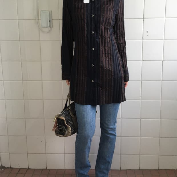 Pleats line detail shirt