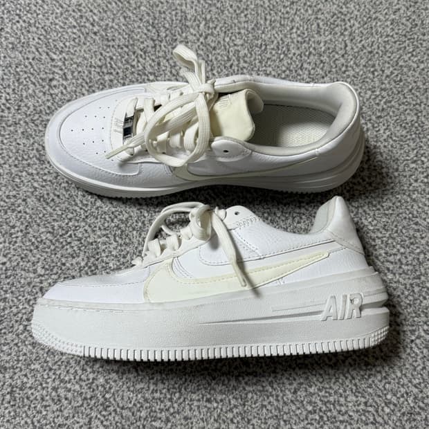 [정가 15만원] 나이키 에어포스1 플랫폼 화이트 225