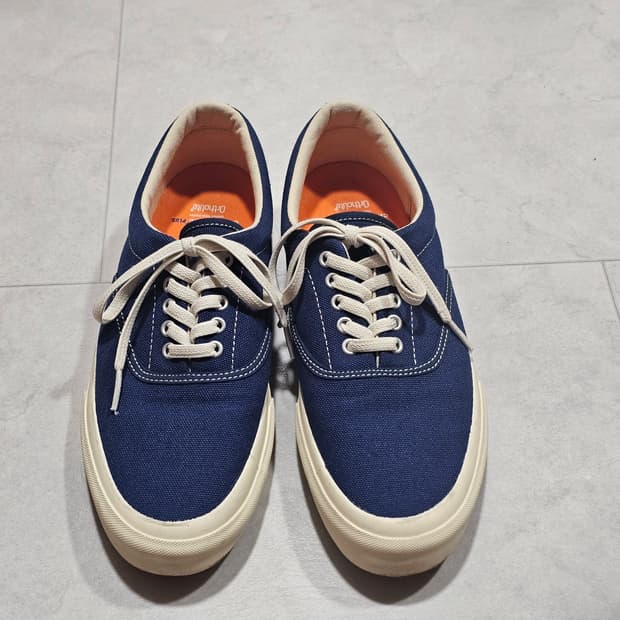 캐치볼 스니커즈 270mm