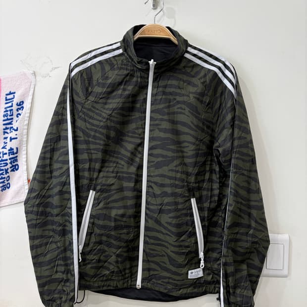148. 아디다스 양면 카모 집업