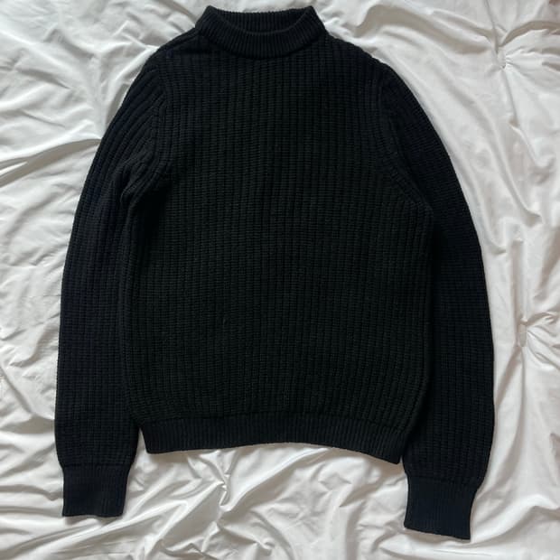 모어댄파라다이스 컷아웃 니트