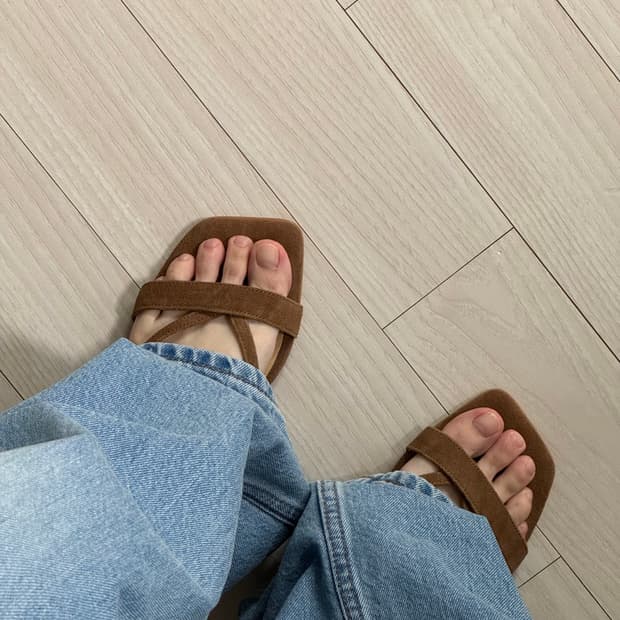 미닛뮤트 스트랩 플립 플랍 우디 230