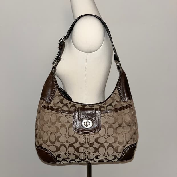 Coach Bacis Brown Shoulder bag