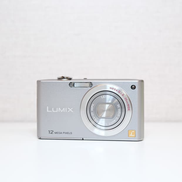파나소닉 루믹스 빈티지 디지털 카메라 Lumix DMC-FX40