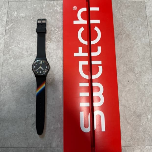 swatch 스와치 픽셀 디자인 시계 판매합니다