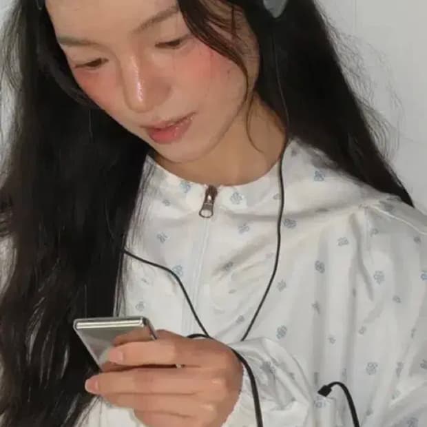 론론 플라워 패턴 바람막이