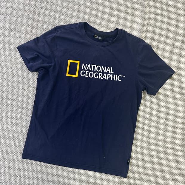 L 네셔널지오그래픽 라운드 반팔 티 0407D