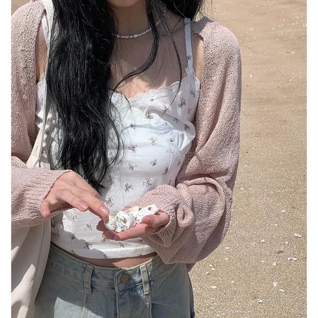 애니원모어 로피 레이스 플라워 나시