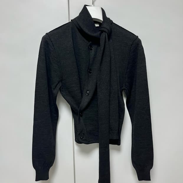 [S]르메르 25fw 트위스트 스카프 가디건/차콜