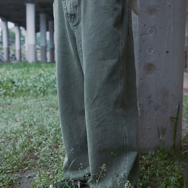 Karactor latch tapered twill pants