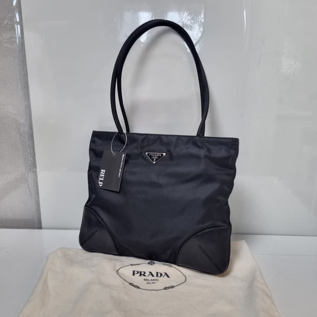 프라다 숄더백