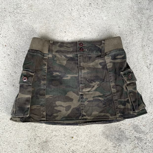 Camo cargo shorts 