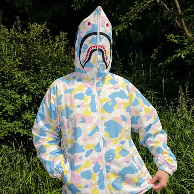 베이프 샤크 풀 집 바람막이 – 파스텔 카모
