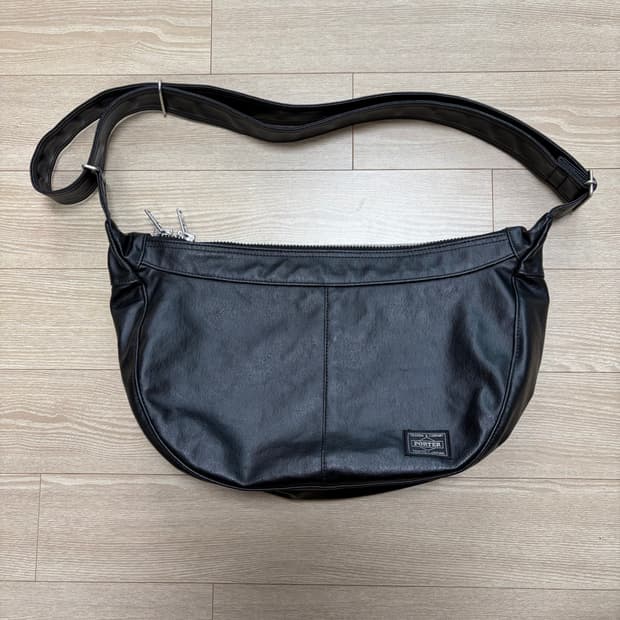 요시다포터 프리스타일 크로스백 블랙 S (707-07186)