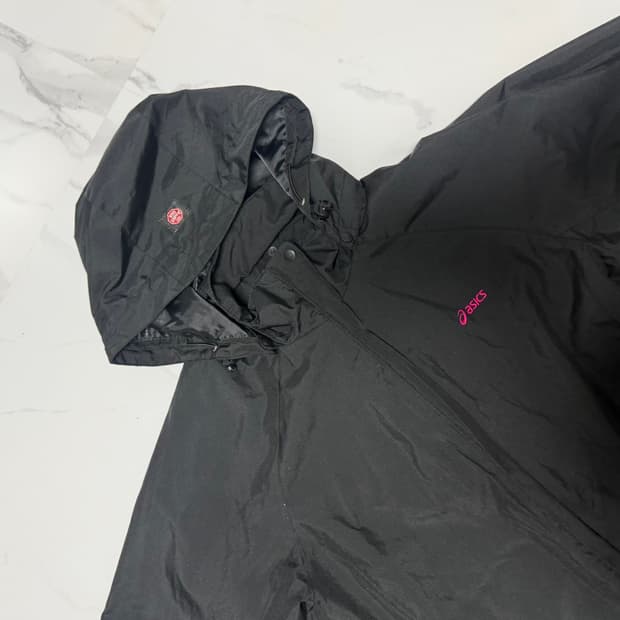 아식스 블핑 바람막이