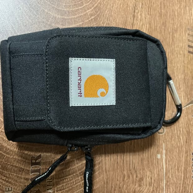 칼하트wip 미니 파우치 